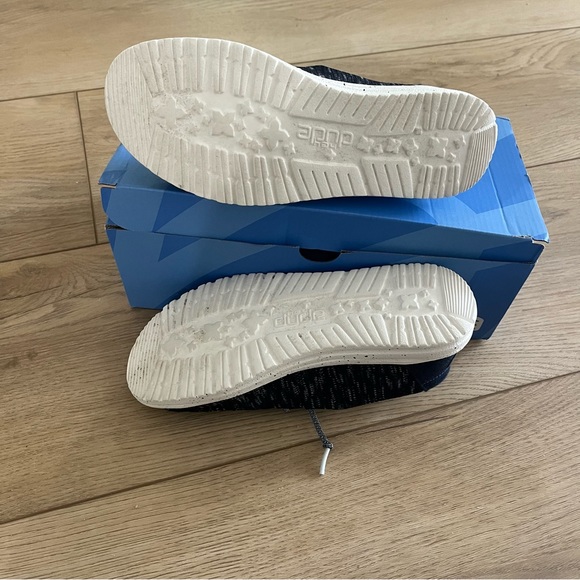 NWT Hey Dude Wendy Sox Navy Size 6 - Picture 10 of 10